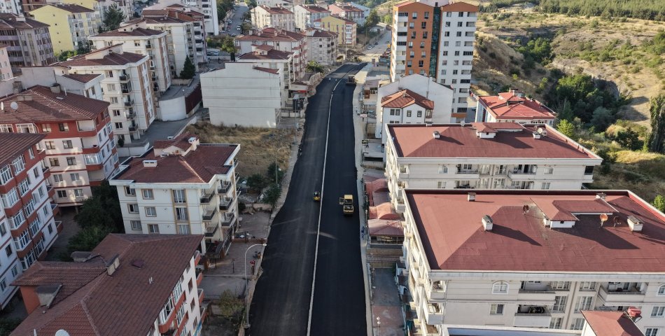KARABÜK’TE DEĞİŞİM RÜZGARI 1010. CADDE MODERN BİR BULVARA DÖNÜŞÜYOR 