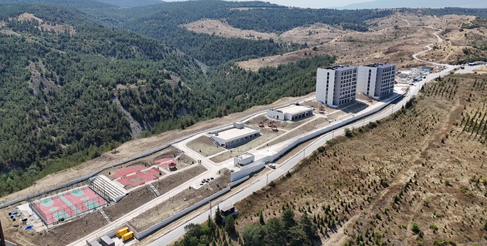 KARABÜK’TE SPOR VE YURT İNŞAATLARINDA ÇALIŞMALAR SÜRÜYOR